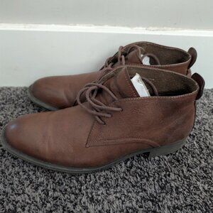 Kenneth Cole Dress Boots, size 8.5, but fits 9